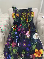 فستان نسائي مشجر مطرز