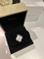 ساعة فان كليف فضي