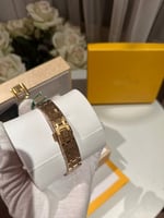 ساعة رويال أوك ذهبي