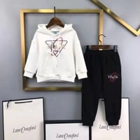 طقم برادا بنطلون + كنزه