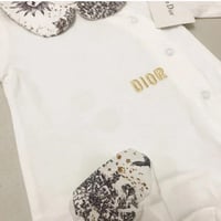 طقم مواليد ديور