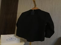 قميص برادا نسائي