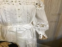 فستان نسائي