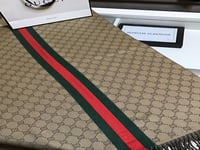 سكارف قوتشي