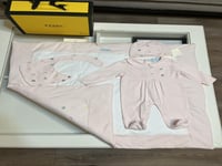 طقم مواليد فندي