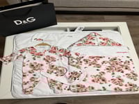 طقم مواليد دوتشي غابانا