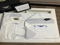 طقم مواليد ارماني