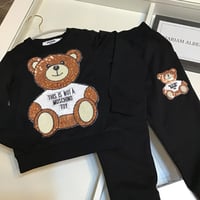 طقم موسكينو