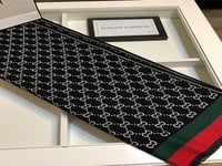 سكارف قوتشي