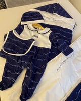 طقم مواليد ارماني