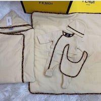 طقم مواليد فندي بيج