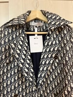 جاكيت ديور نسائي