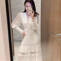 فستان نسائي ابيض