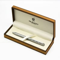 قلم فاخر من الماركة العالمية داينستي13