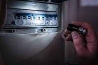 كشاف شحن من الولاعة