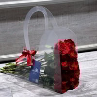 باقة حامل الورد الشفاف - 15 وردة