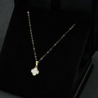 عقد ذهب عيار 18