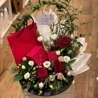 تنسيق مميز على ستاند