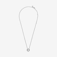 عقد مزين بدائرة مرصعة بالأحجار وتحمل شعار Pandora