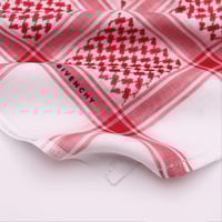 شماغ جيفنشي كلاسيك