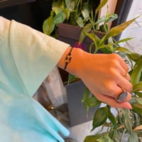 اسوارة توري بورش اسود ذهبي