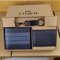 طقم كوتش محفظة ومحفظة بطايق وميدالية