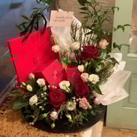 تنسيق مميز على ستاند