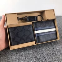 طقم رجالي من كوتش مع التنسيق