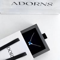 عقد الفراشة