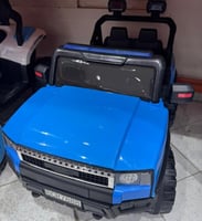 سيارة جيب كهربائي أزرق