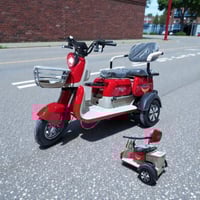 دباب كهربائي 3 عجلات مع سعة تخزين كبيرة