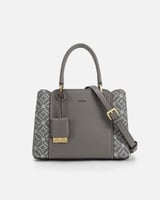 شنطة نسائية كلاسيك بلون رمادي