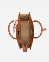 شنطه نسائيه كلاسيك باللون البني