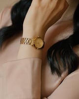 ساعة نسائية ستيل باللون الذهبي