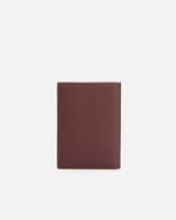 محفظة بتصميم فاخر من الجلد بلون عودي