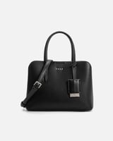 شنطة نسائية من الجلد بلون أسود