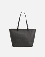 شنطه نسائيه كلاسيك باللون الأزرق