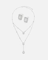 طقم نسائي متفرد باللون الفضي