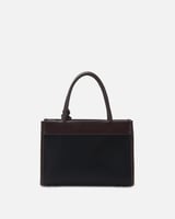 شنطه بتصميم عصري بلون أسود وبني