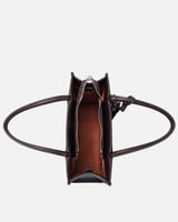 شنطه بتصميم عصري بلون أزرق وبني