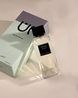 طقم هدايا نسائي محفظة وعطر وسلسال