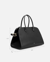 شنطة نسائية أنيقة باللون الأسود