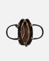 شنطة نسائية كلاسيك بلون أسود