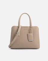 شنطة نسائية من الجلد بلون بني