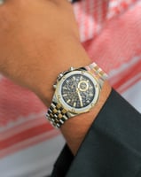 ساعة سعد الرجالية من الستيل بلون فضي وذهبي