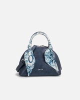 شنطه نسائيه مميزه باللون الأزرق