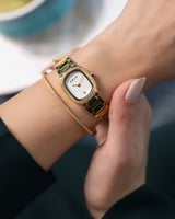 ساعة سدره النسائية باللون الذهبي