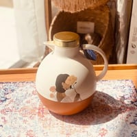 ترمس رسمة فتاة الورد بني جملي