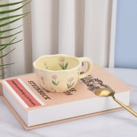 كوب زهرة التوليب