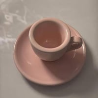 كوب وردي 50 مل مع صحن